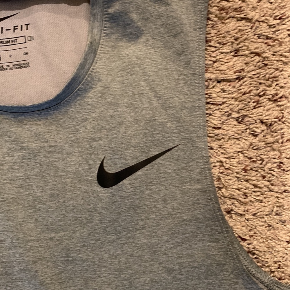 Nike Dri-Fit Tee - Picture 4 of 6